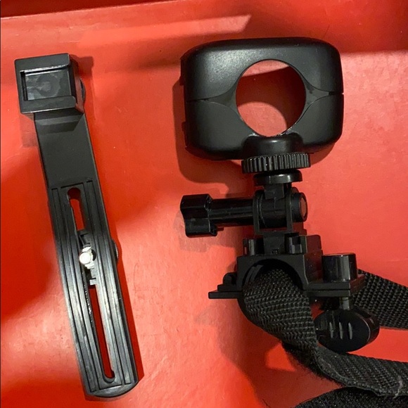 Vivitar Action Camera with Accessories - Picture 6 of 6